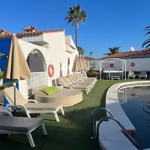 Rainbow Golf Bungalows, Gay Men-only Holiday park