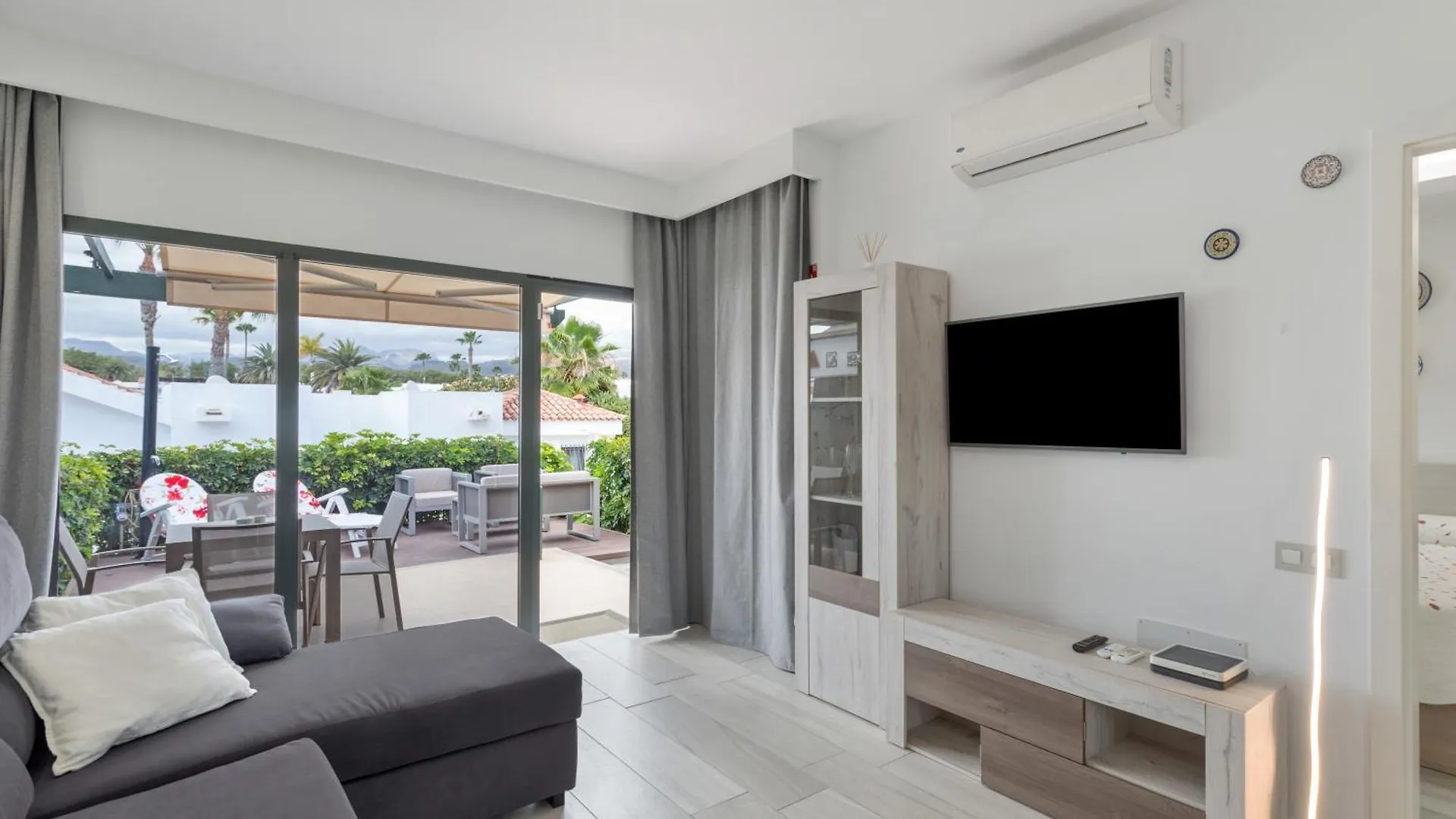 Holiday park Casa Tommy 13 Hotel Maspalomas  Spain